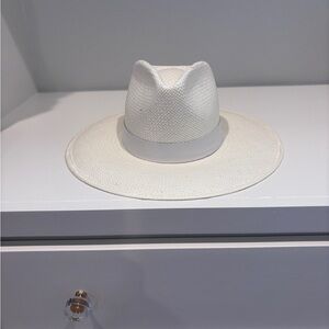 BNWOT Janessa Leone Hamilton Hat